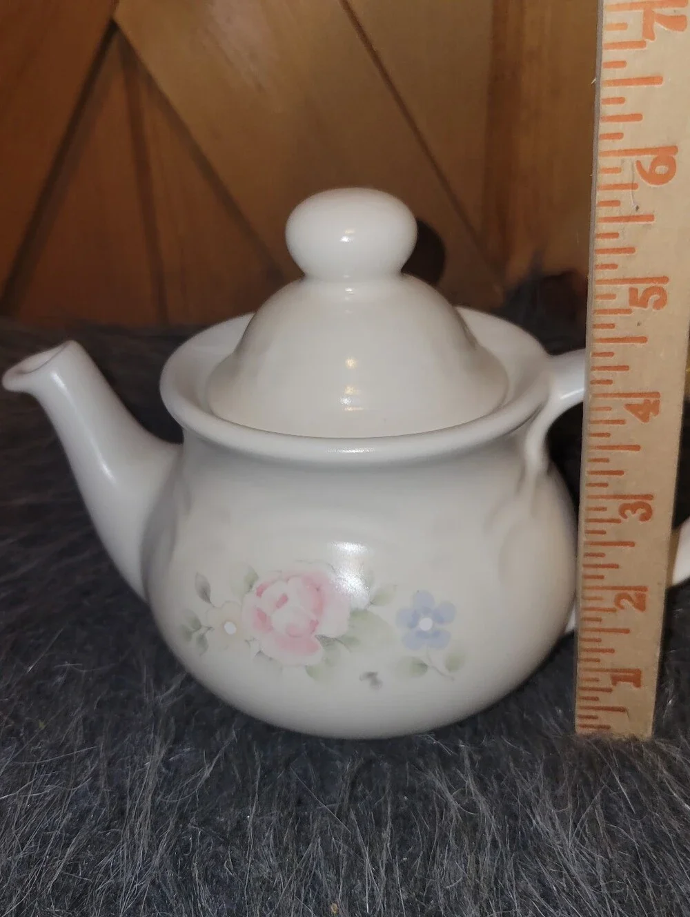 Tea Rose Pfaltzgraff Mini Teapot
